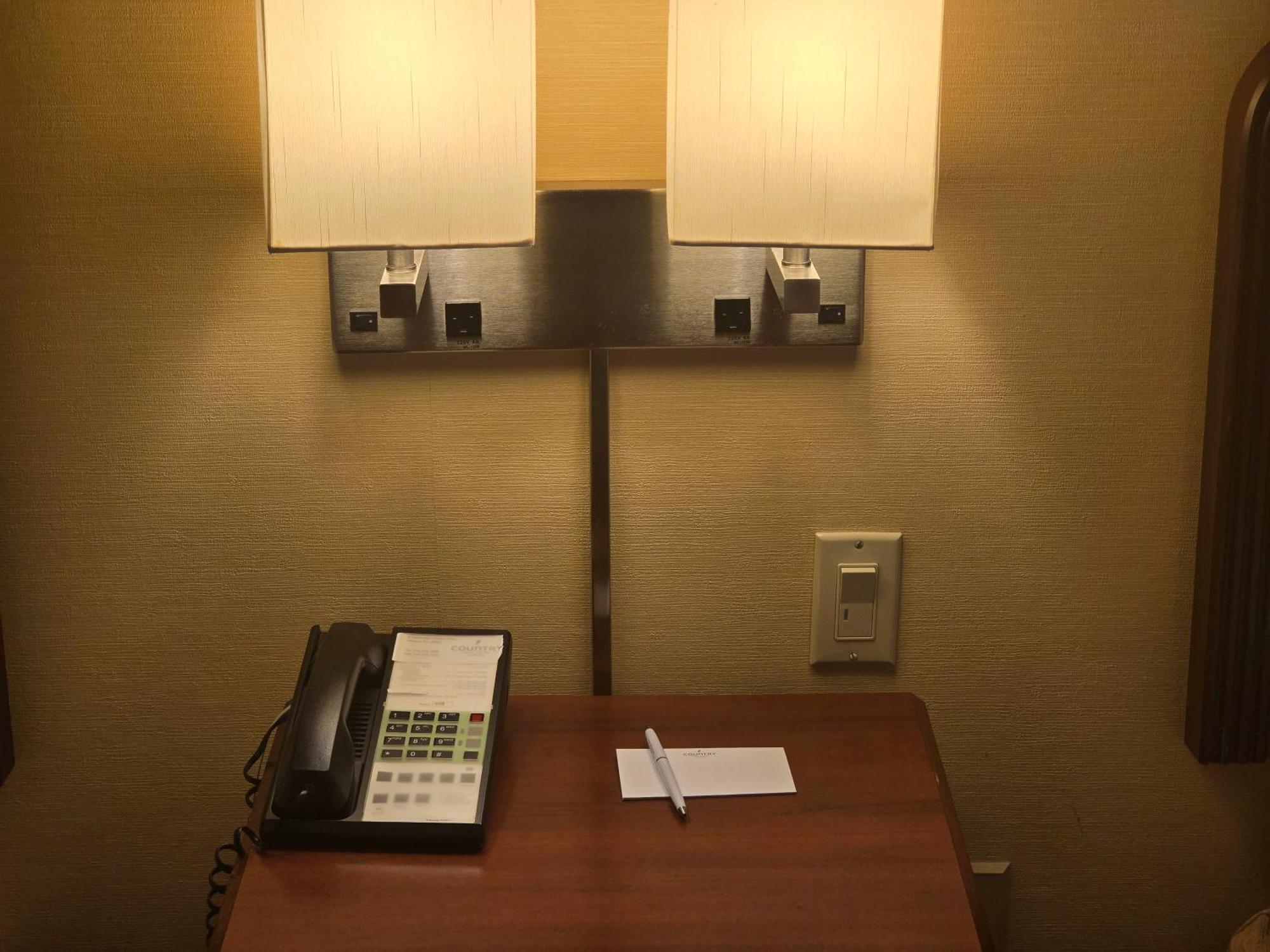 Country & By Radisson, Convention Center Hotel 3*